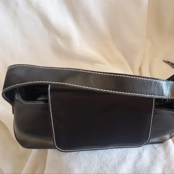 BLACK BAGUETTE FAUX LEATHER SHOULDER HANDBAG Y2K - Picture 7 of 8